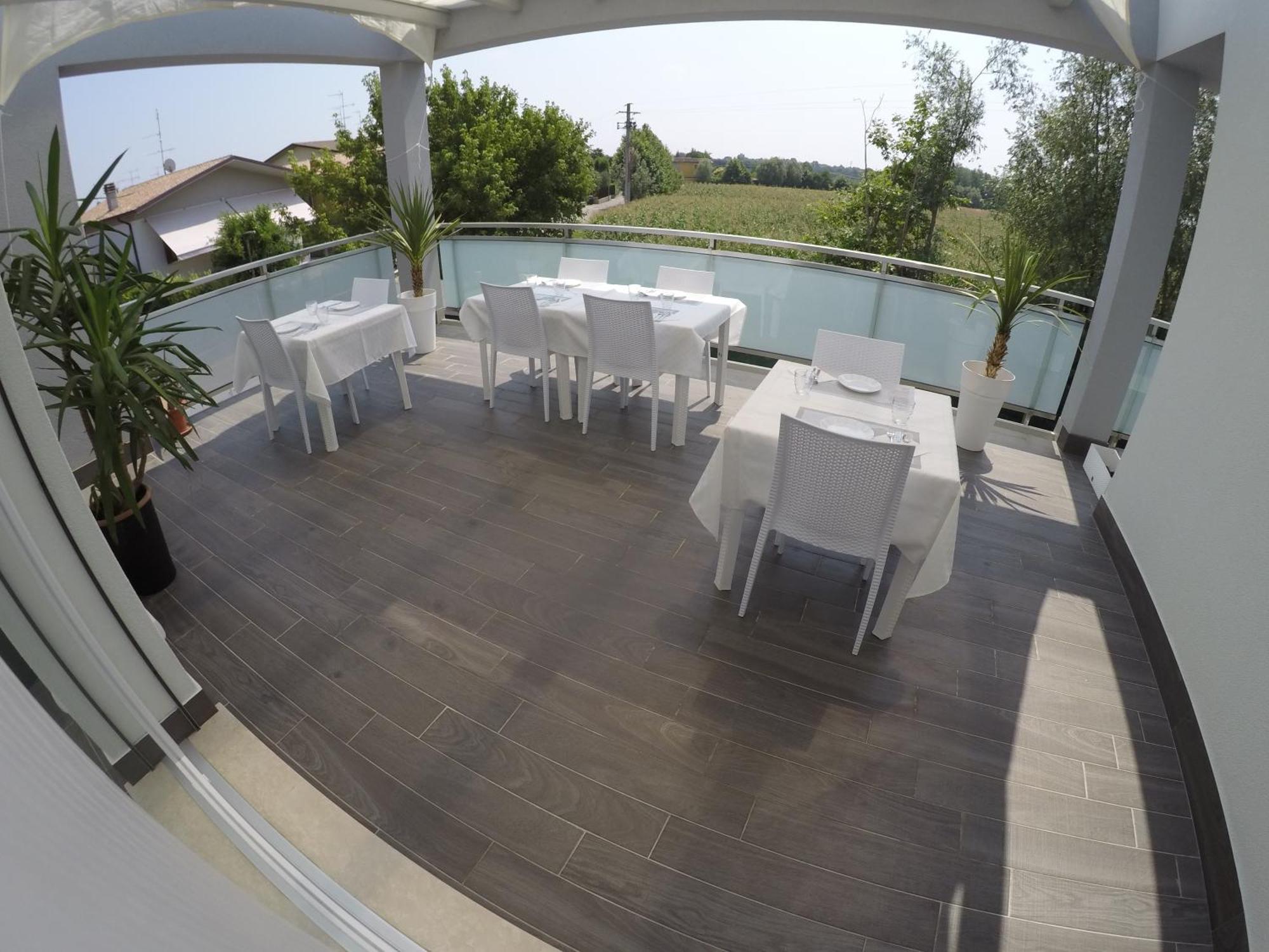 B&B Villa Del Lago 代森扎诺-德尔加达 外观 照片